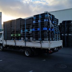 Used Wooden & Plastic Pallet - Image 4